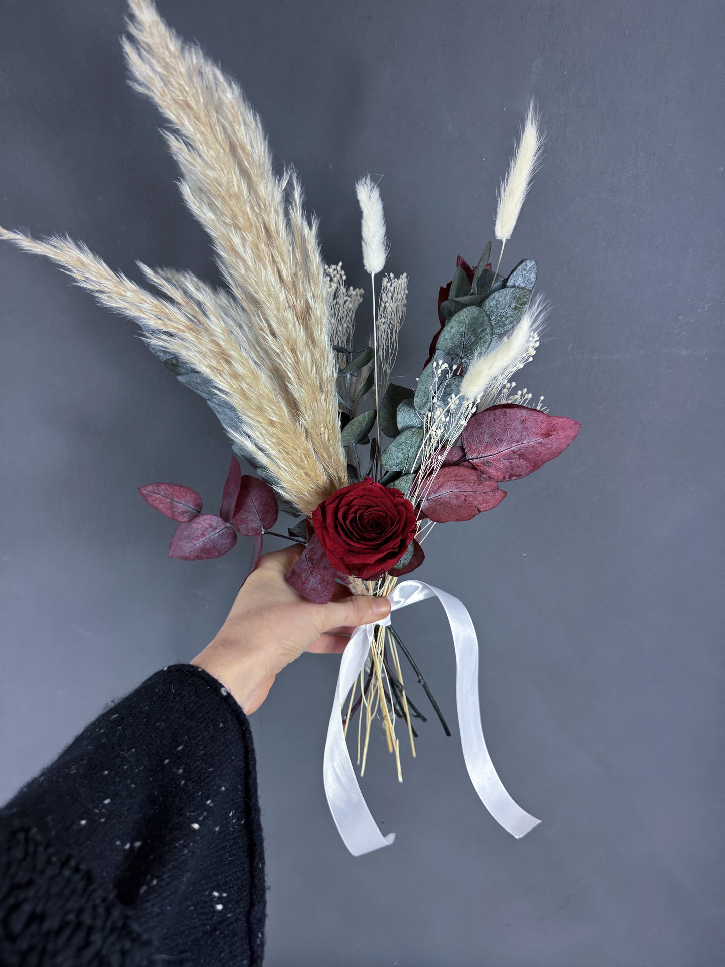 Yasmine Dried Flower Arrangement