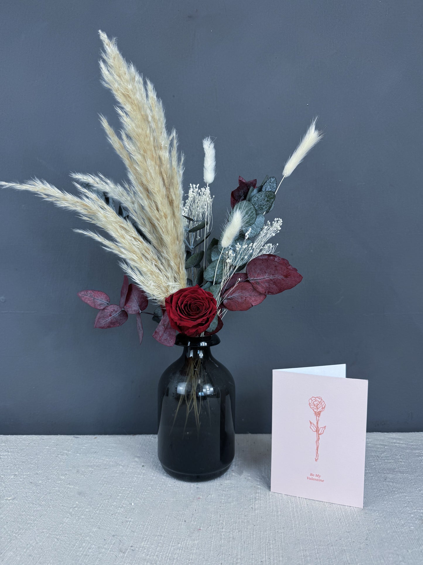 Yasmine Dried Flower Arrangement